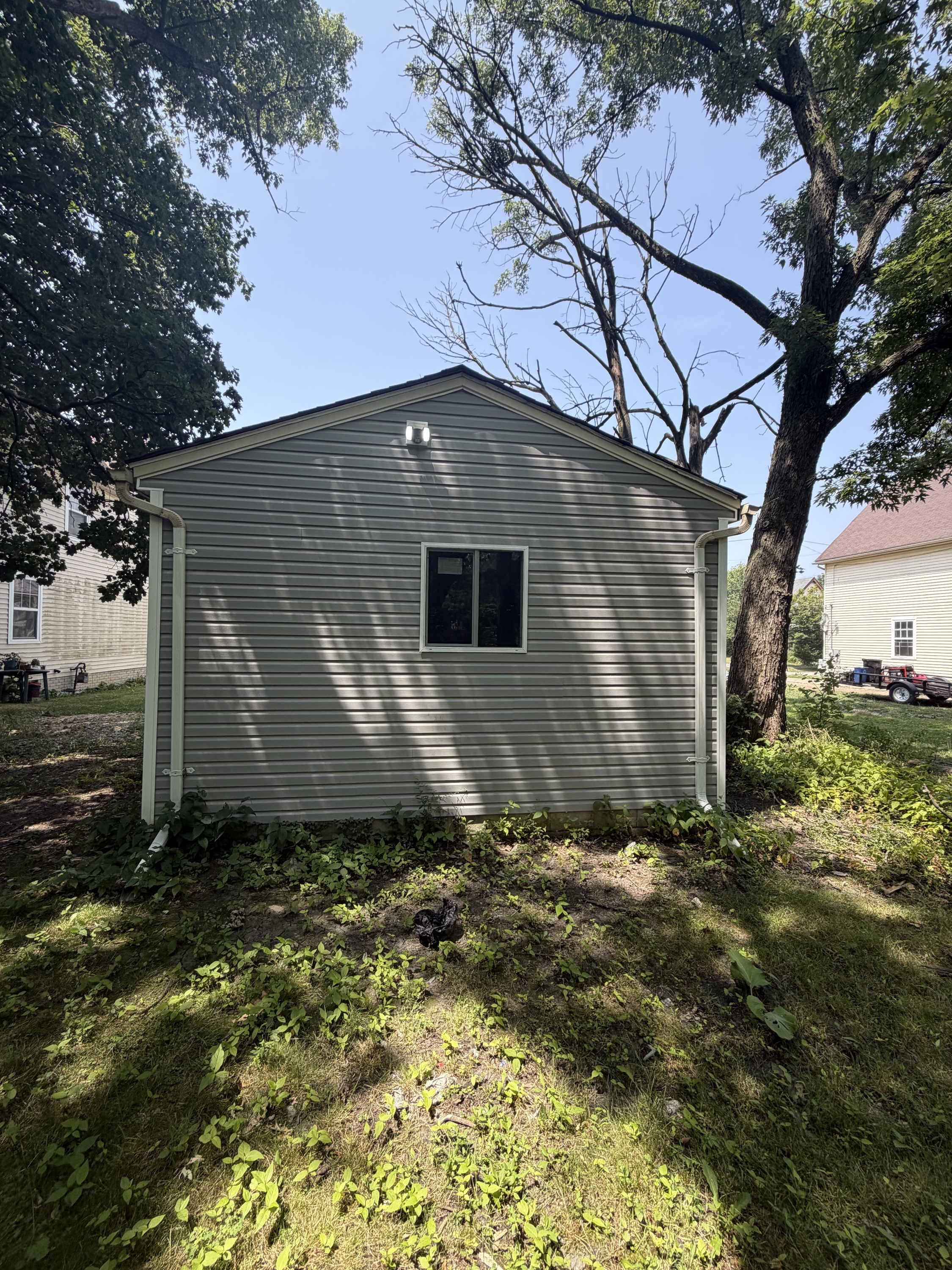 4143 E 111th St – photo 2