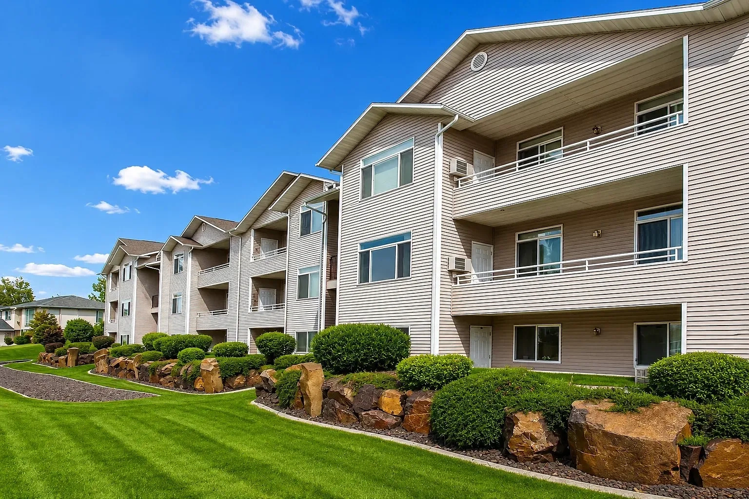 Ashton Apartments – photo 4