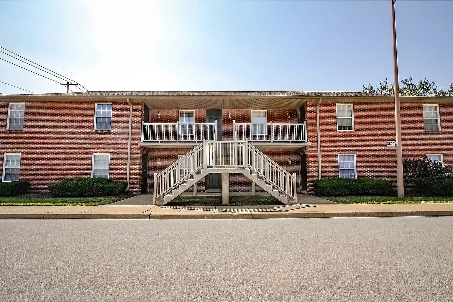 Lyndon Crossings Apartments – photo 4