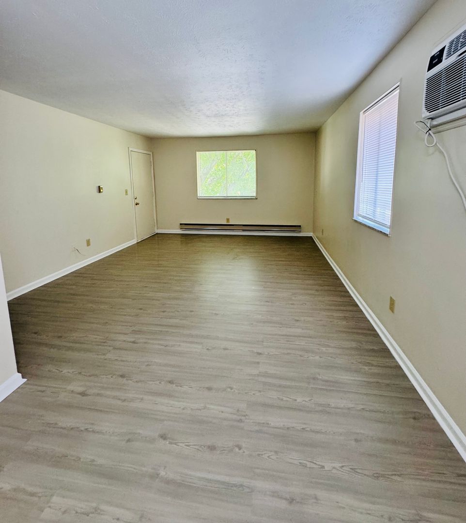 1408 Jackson Ln unit Unit 4 – photo 3