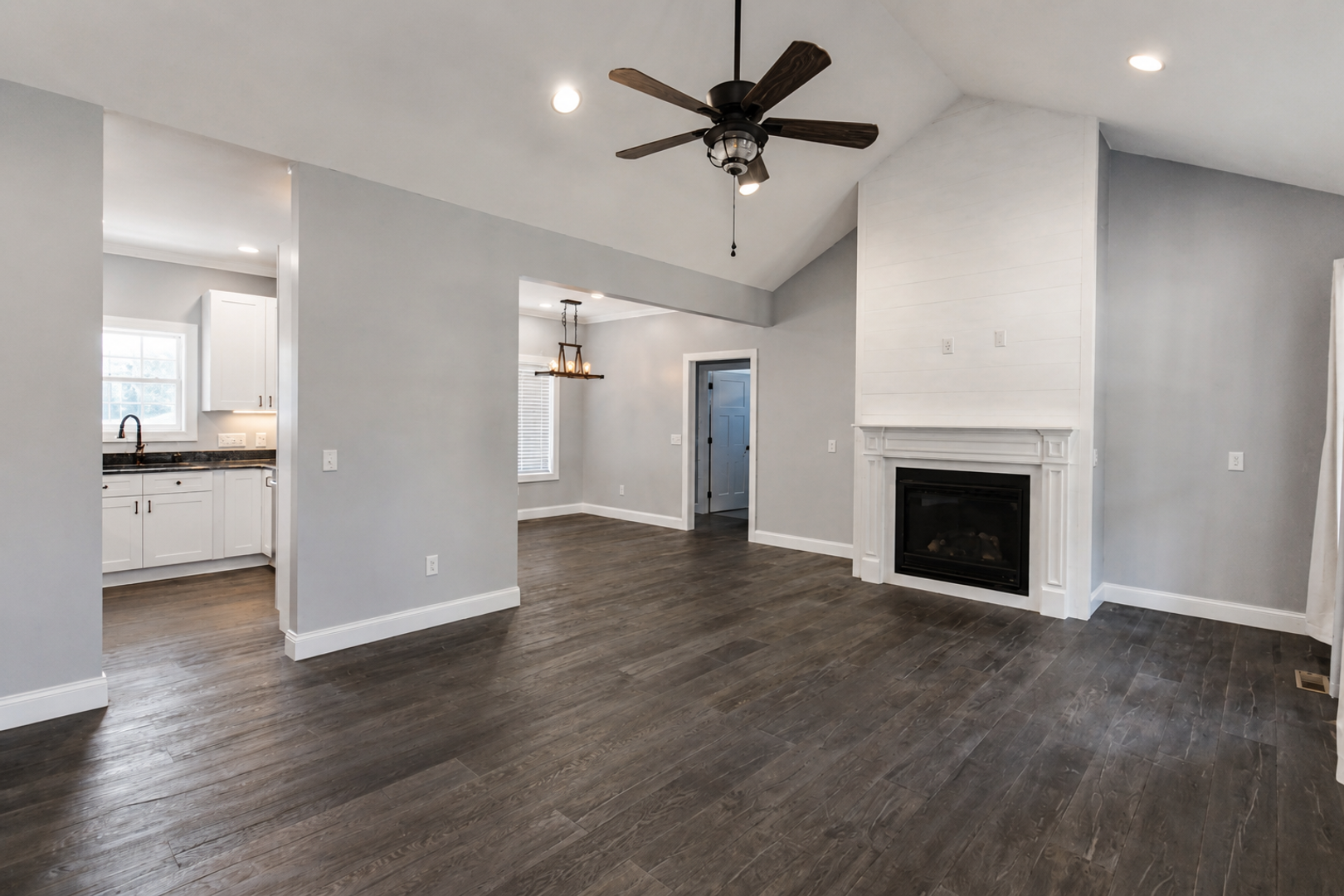 317 Charles Golden Rd – photo 2