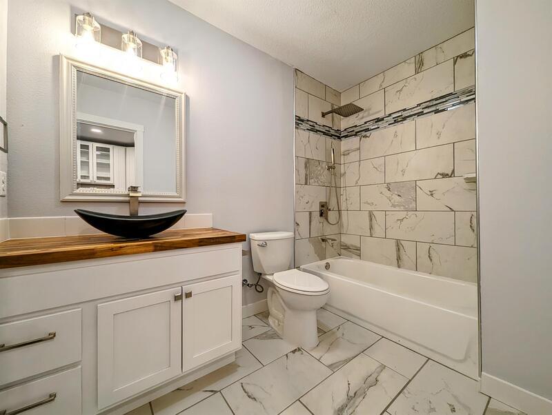 413 Jefferson St unit 21 – photo 3