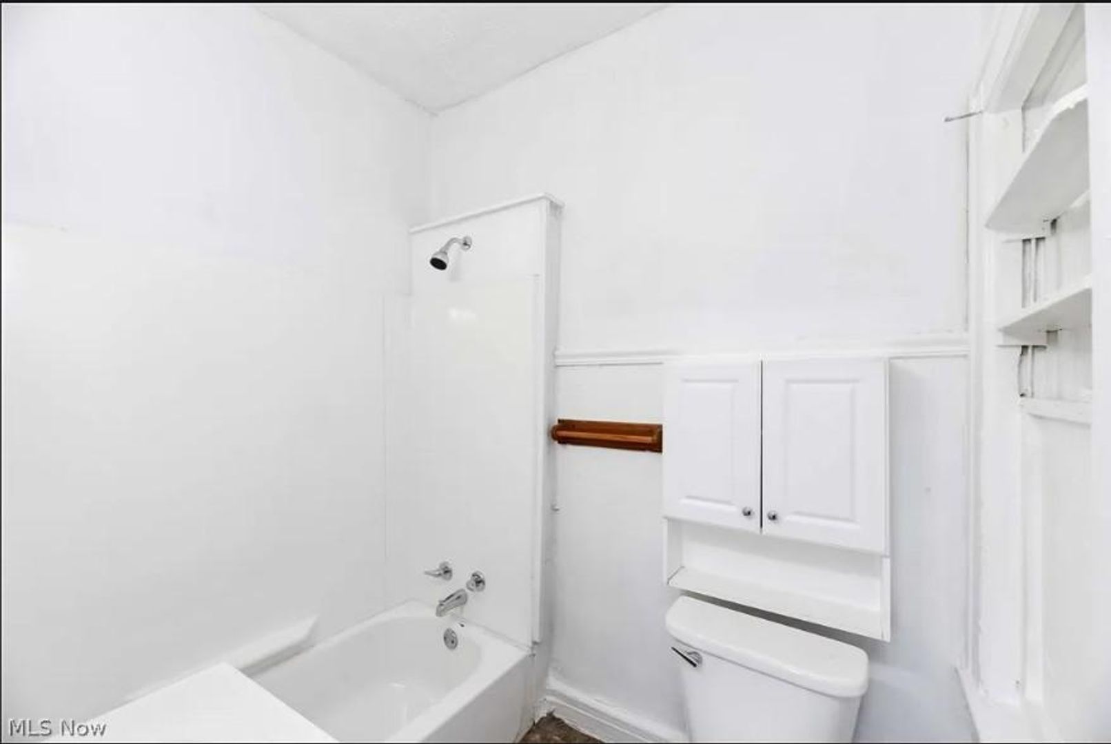 14104 Aspinwall Ave unit Unit #4 – photo 4
