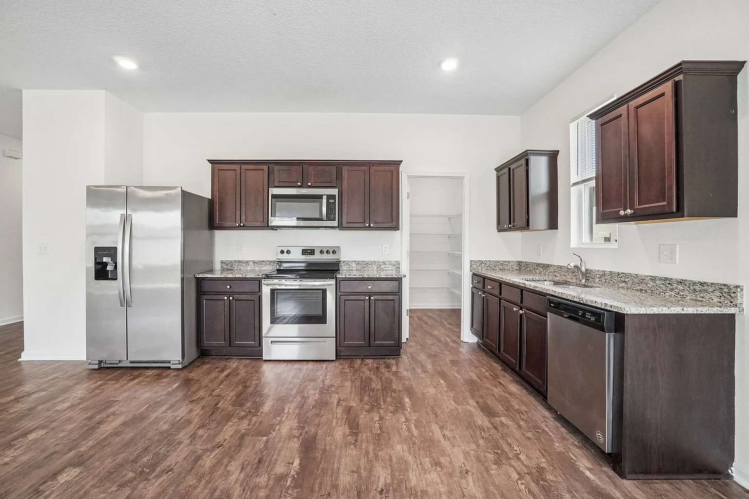 Riverstone – photo 4