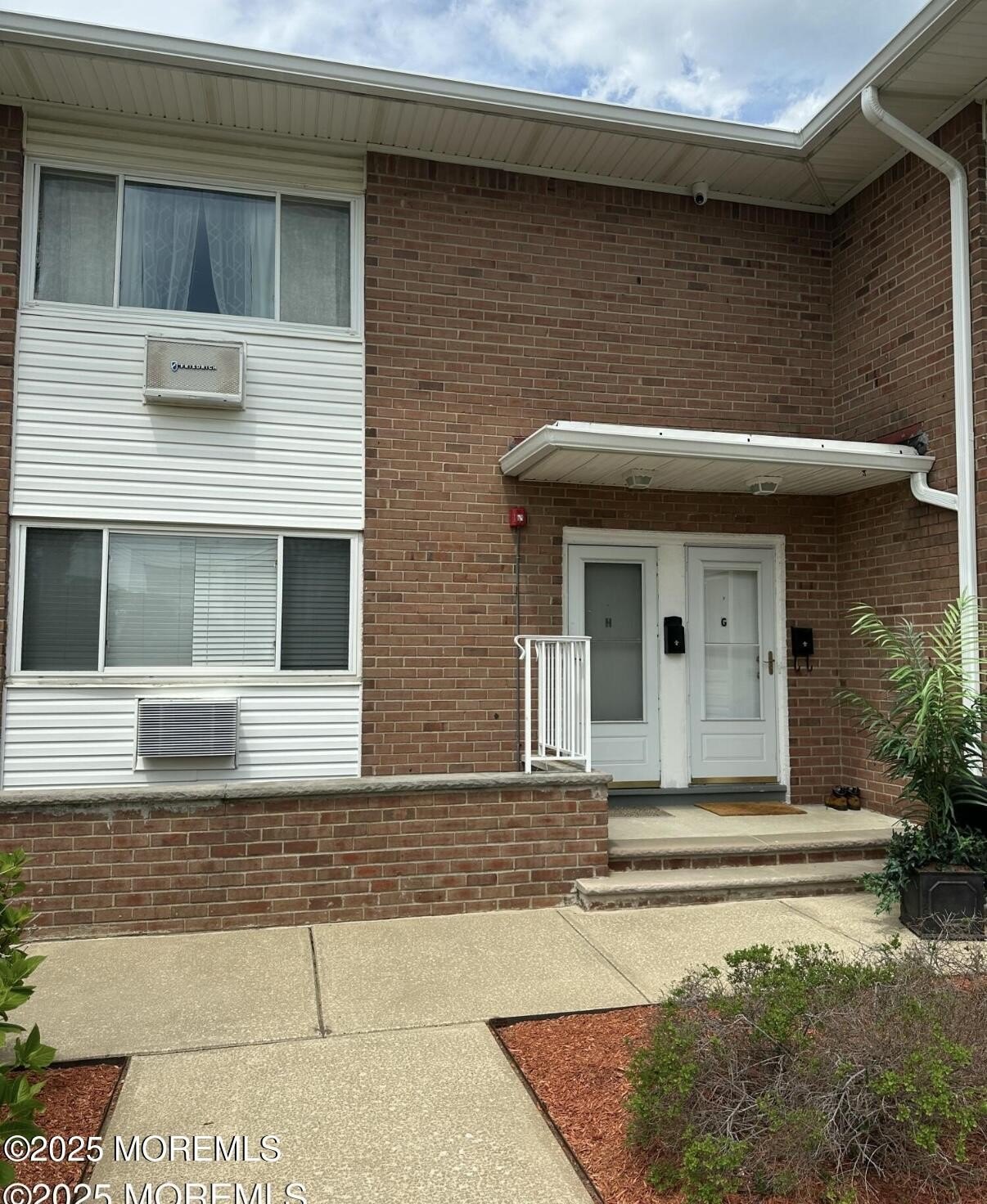 35 Sternberger Ave #H – photo 1