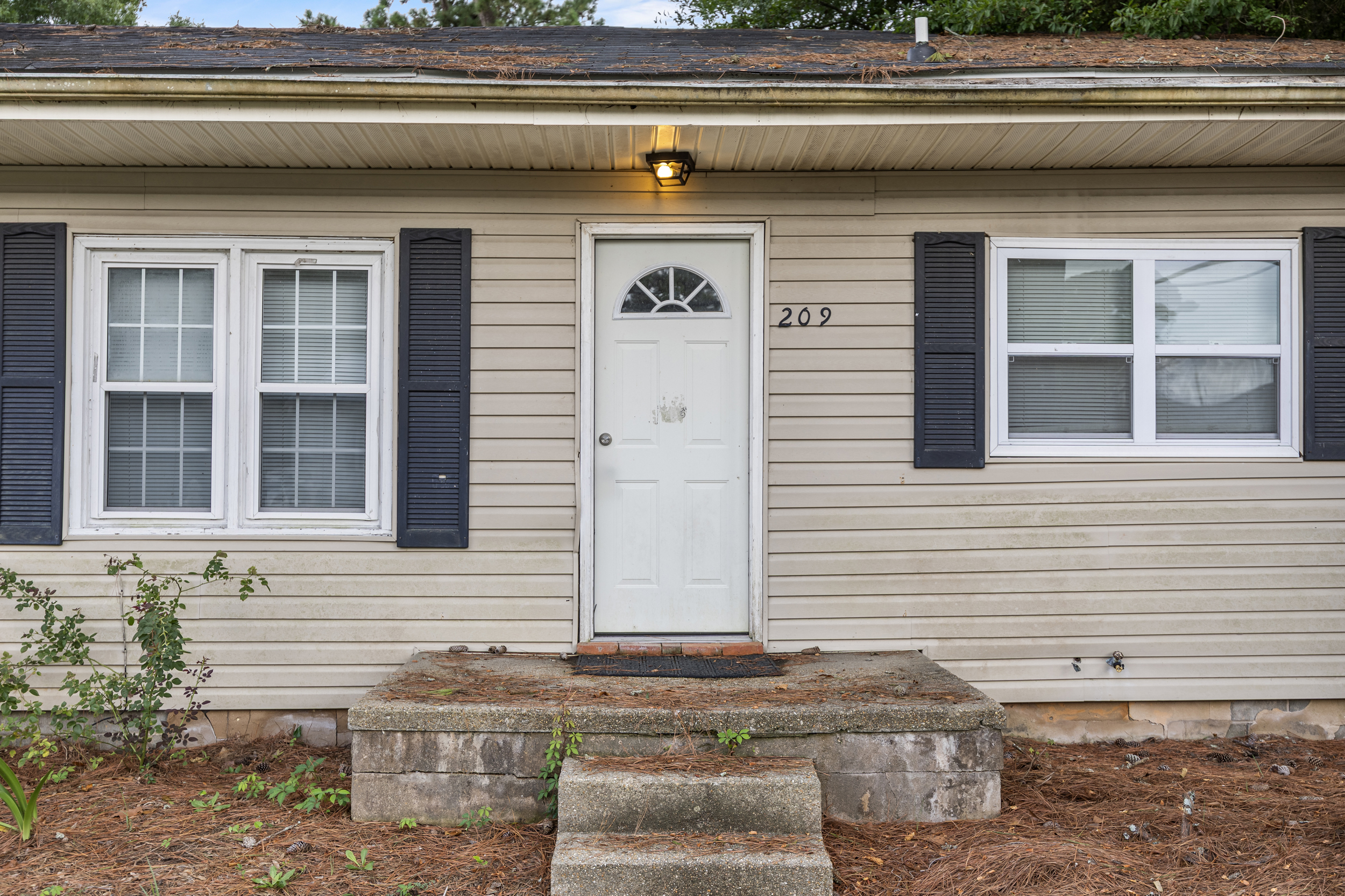 209 W Bridgers St Ext – photo 2