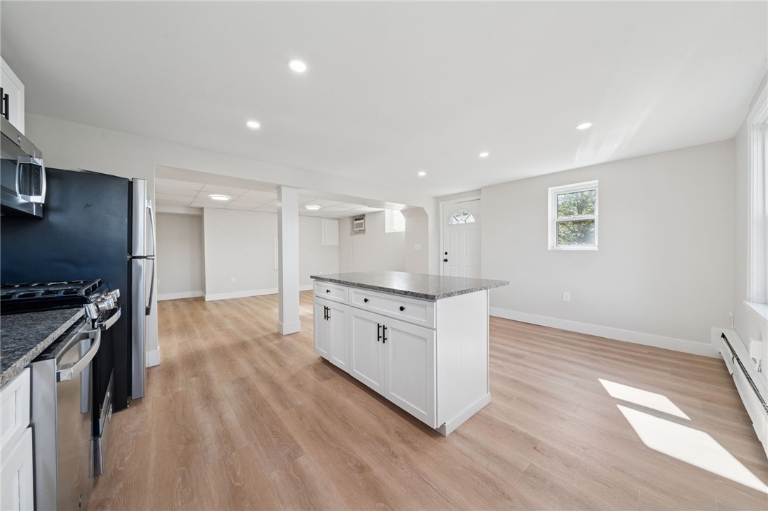 612 Hopkins St unit 2 – photo 3