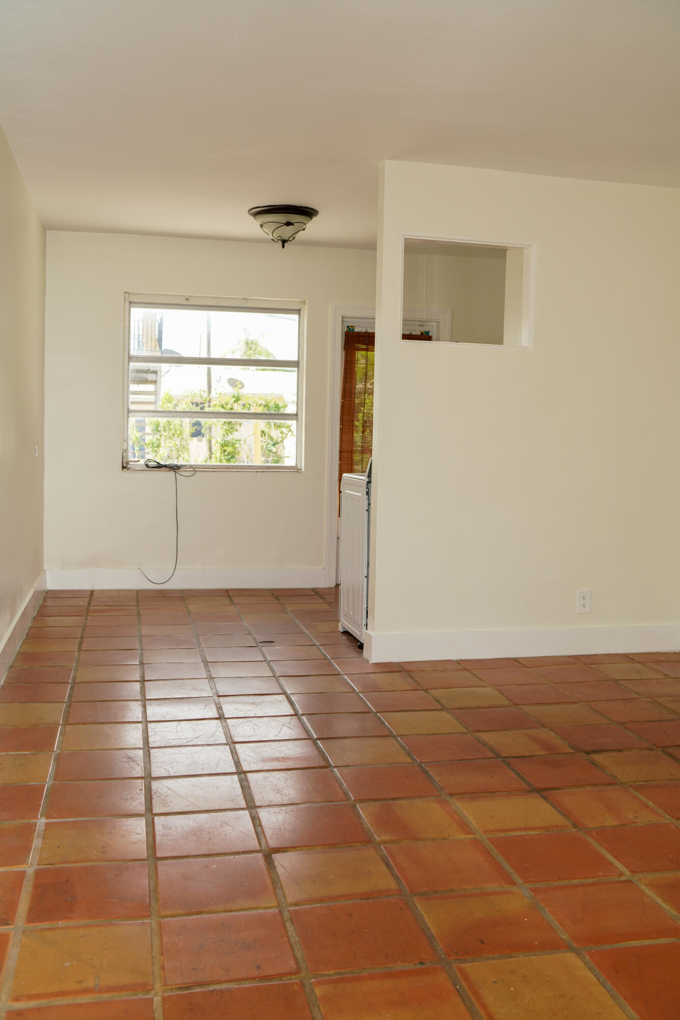 400 51st St unit 404 – photo 5