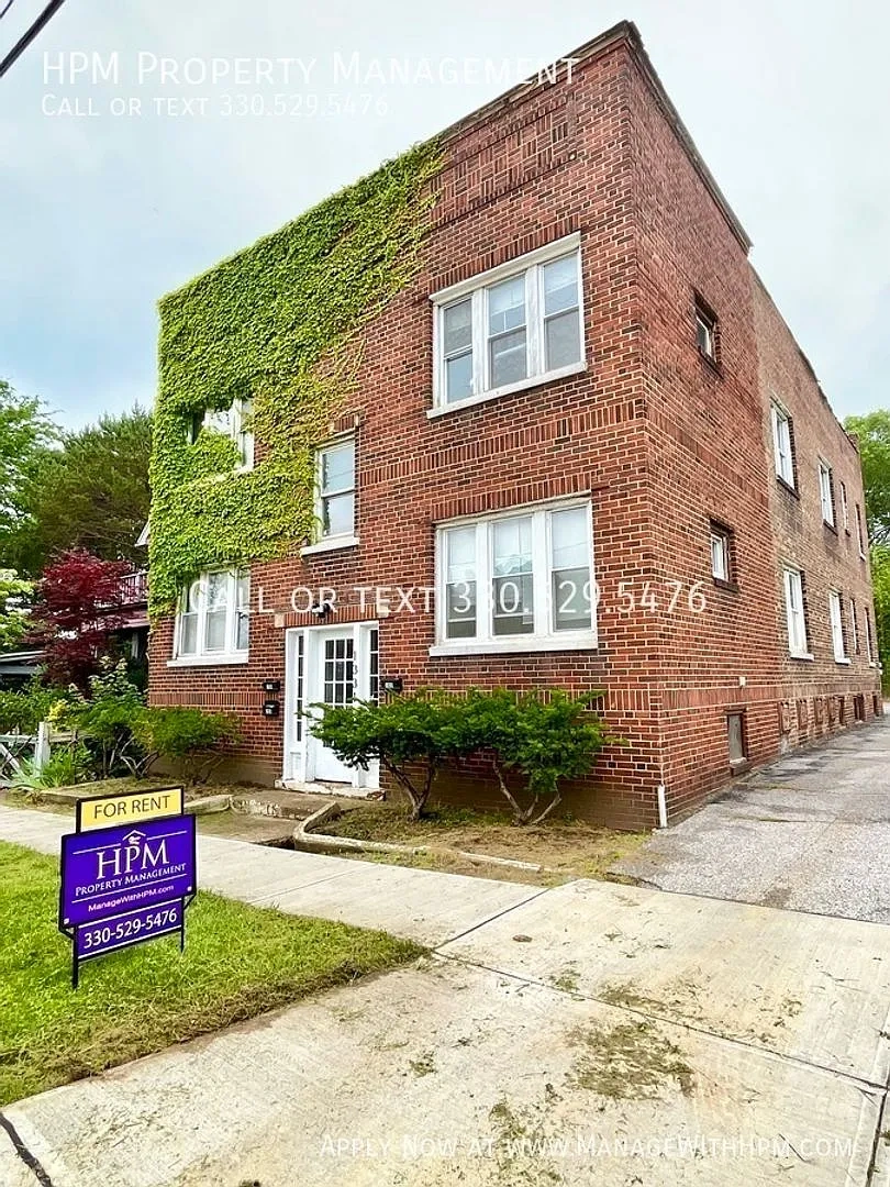 1331 W 65th St – photo 1