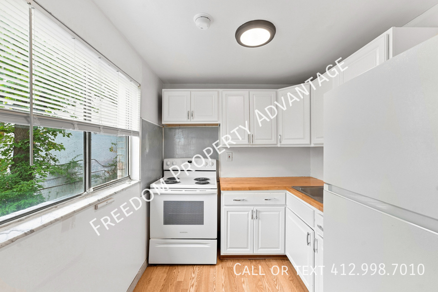 2523 Park Hill Dr – photo 2