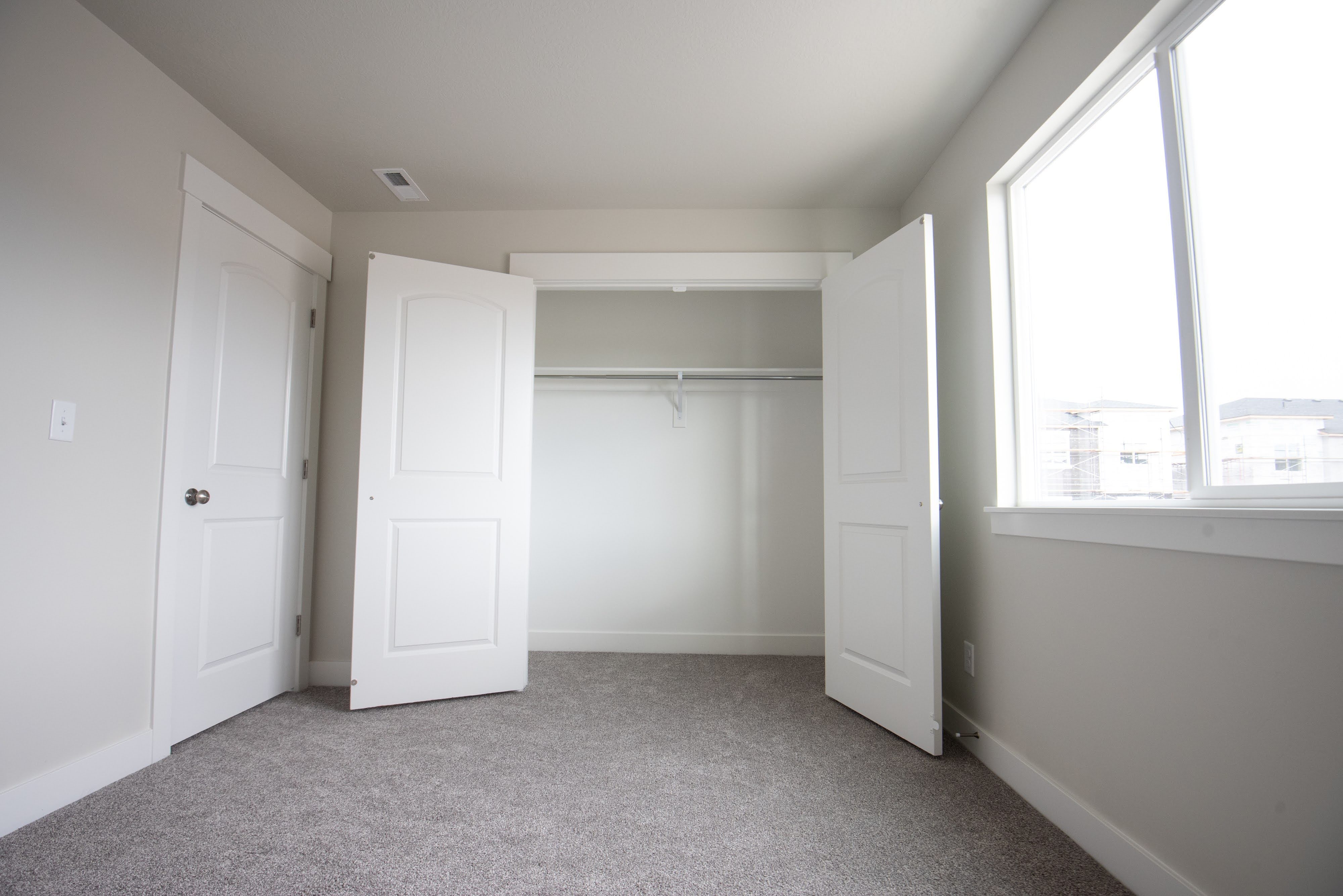 1473 3860 W unit Bedroom 2 – photo 2