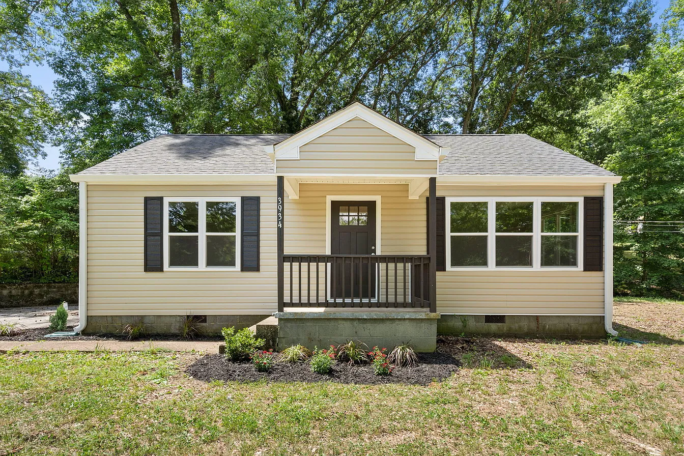 3934 Grace Ave – photo 1