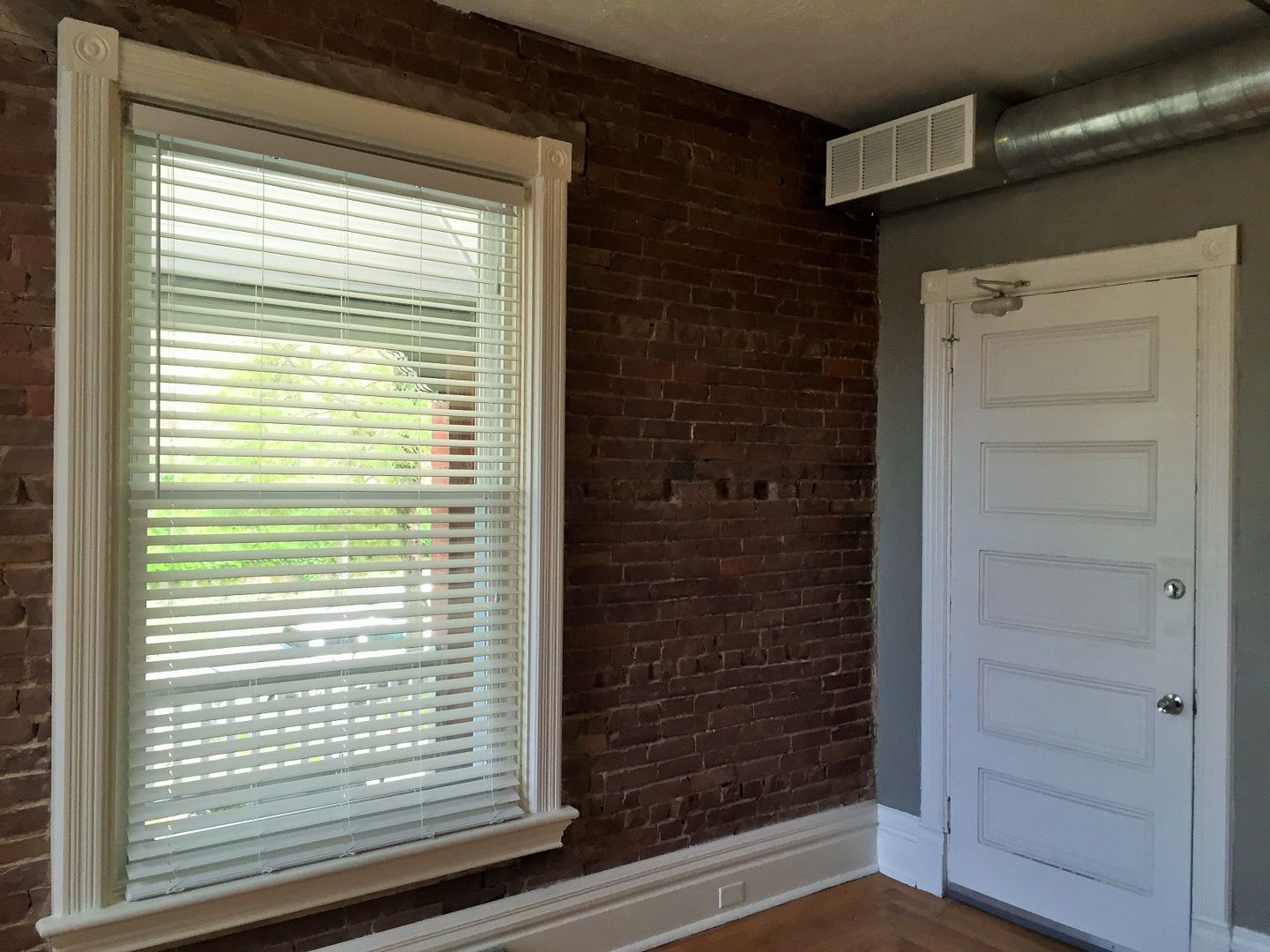 1034 Murray Hill Ave unit 1 – photo 3