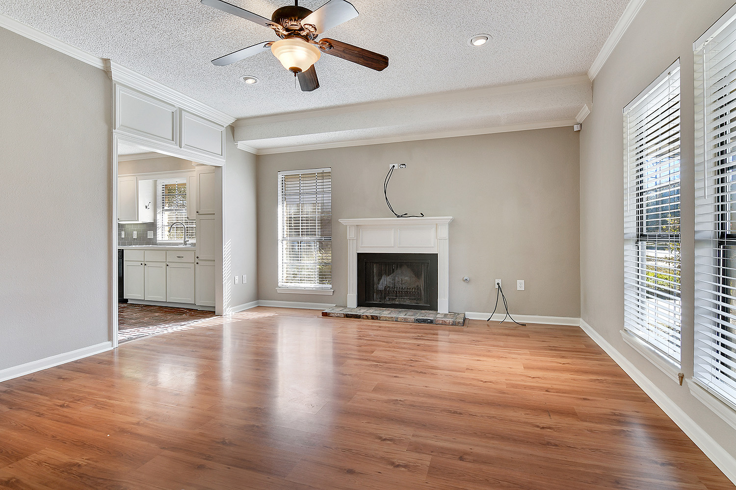 4047 Country View Dr – photo 5