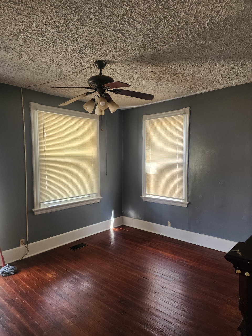 4823 Ebersole Ave – photo 3
