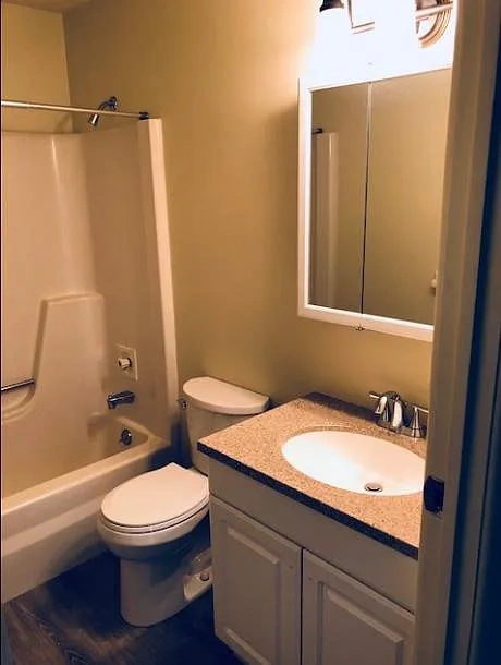 Edinboro Country Square Apartments – photo 1
