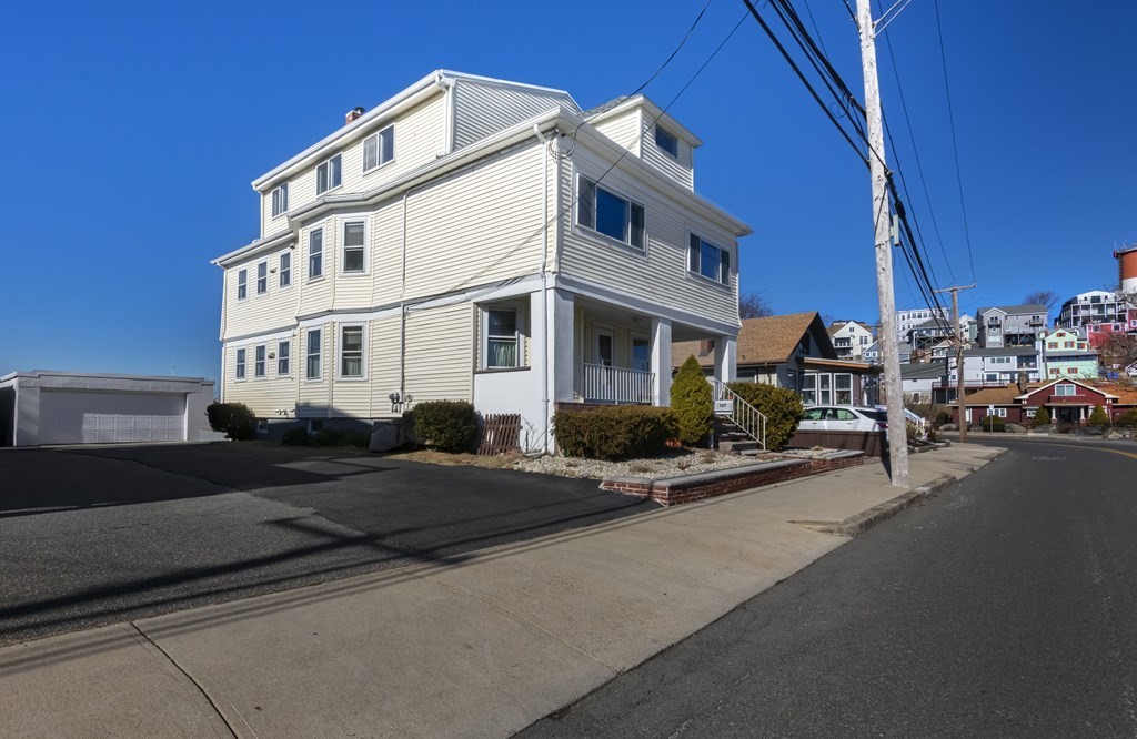 789 Shirley St unit 3 – photo 1