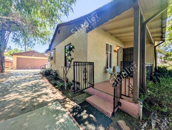 3245 N Stoddard Ave – photo 3
