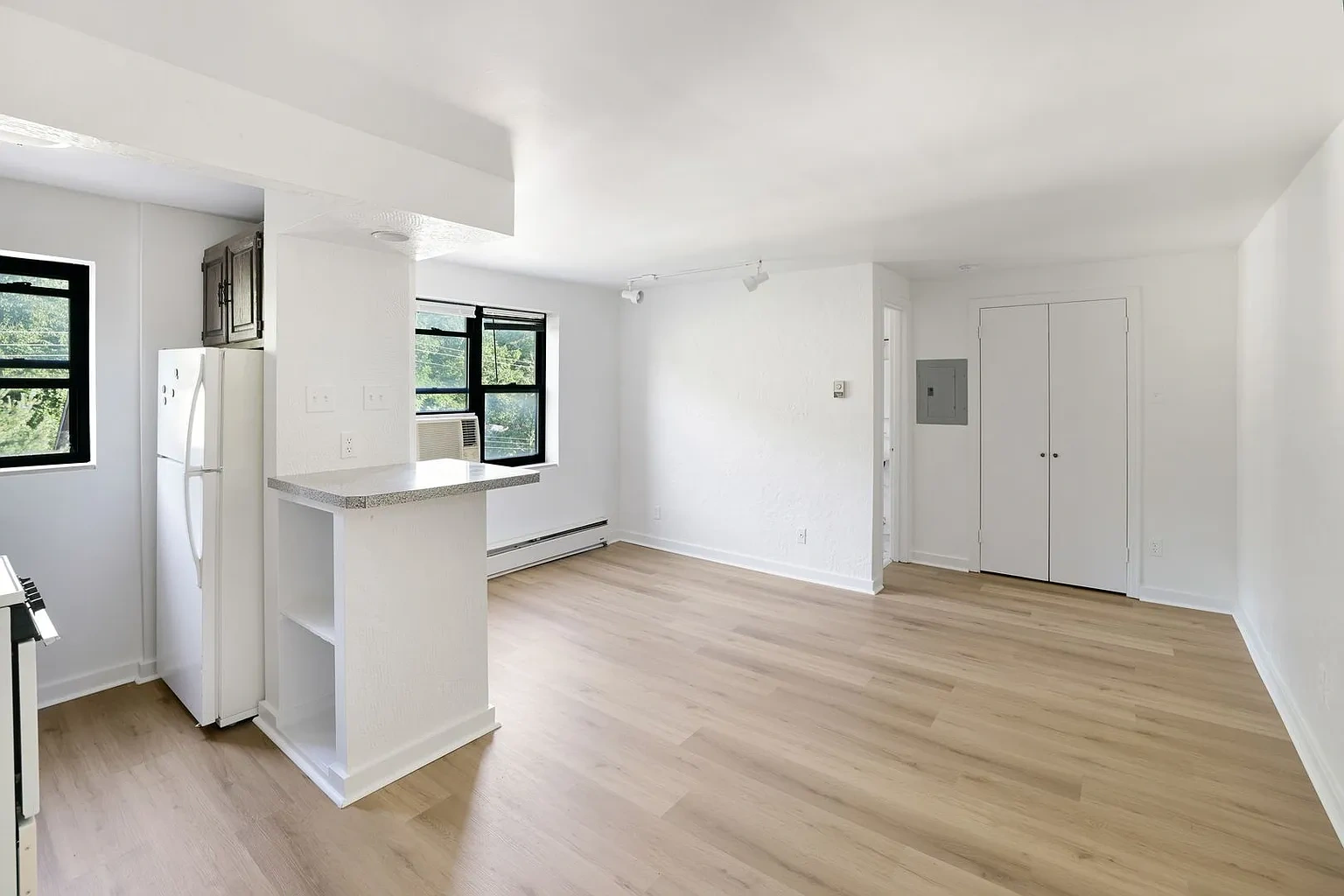 Greenlee Apartments – photo 3