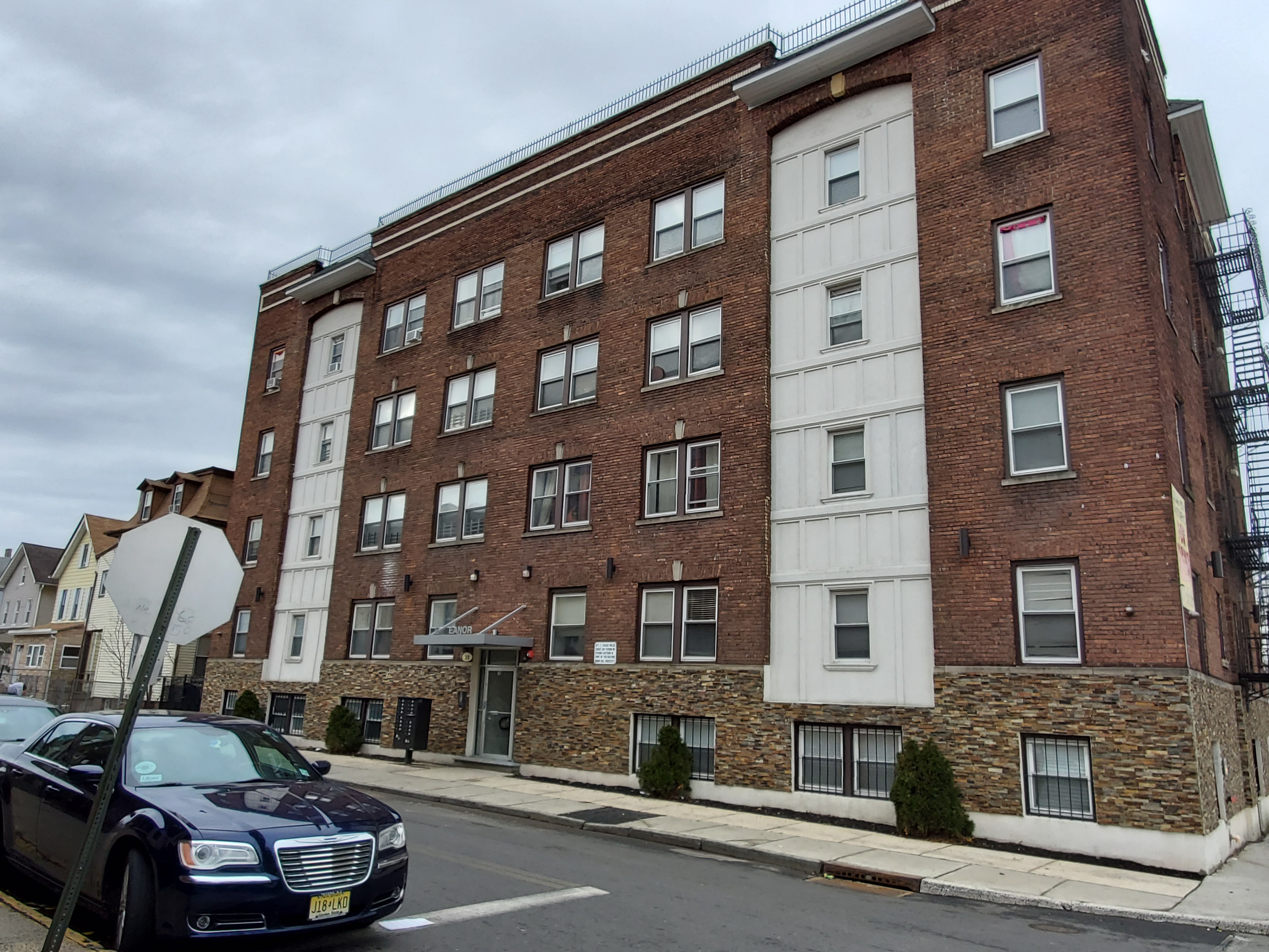 39 N Burnett St unit b – photo 1