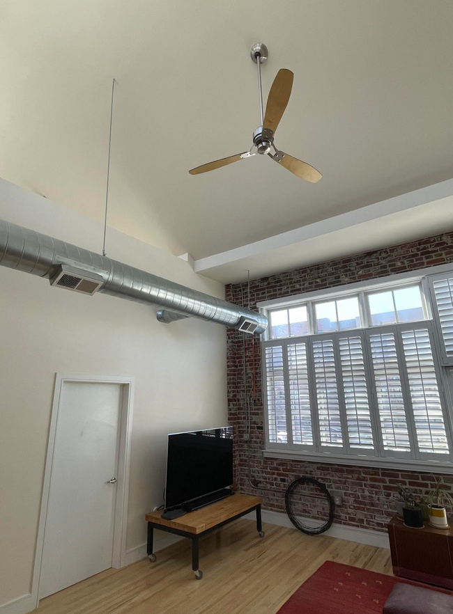 2441 N Broadway unit 216 – photo 4