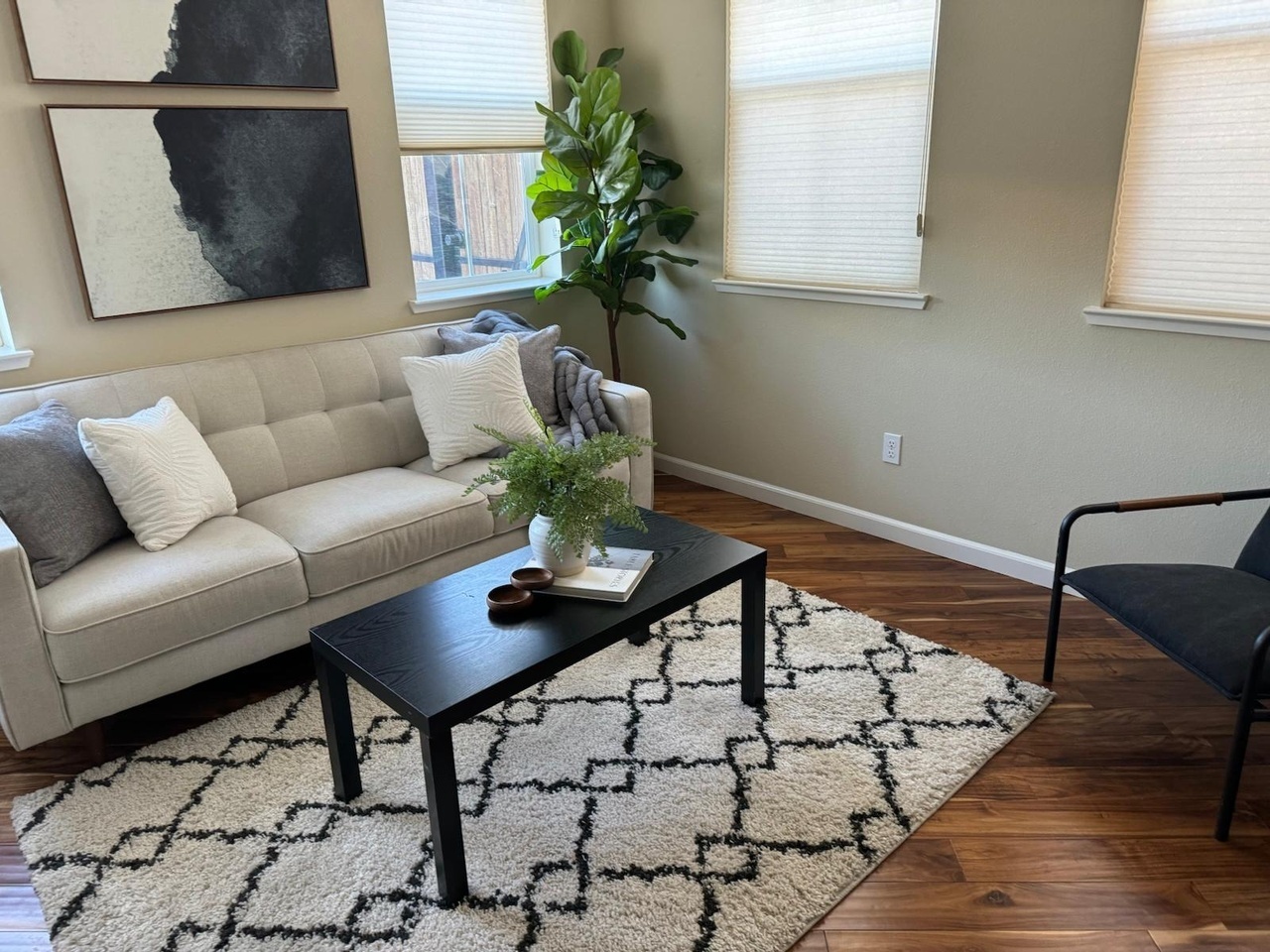 753 Jesse J. Martinez Dr – photo 2