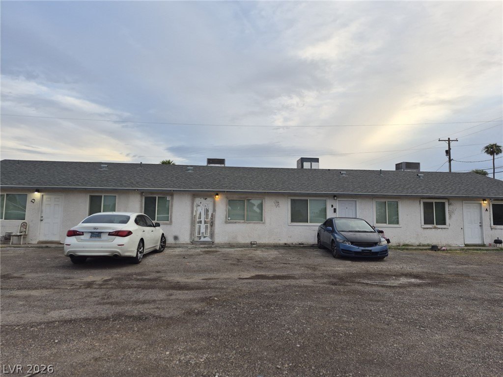 1831 N Walnut Rd #C – photo 2