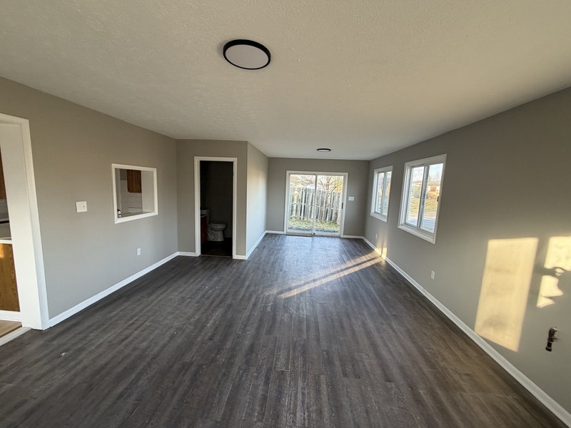 4300 E 175th St – photo 5