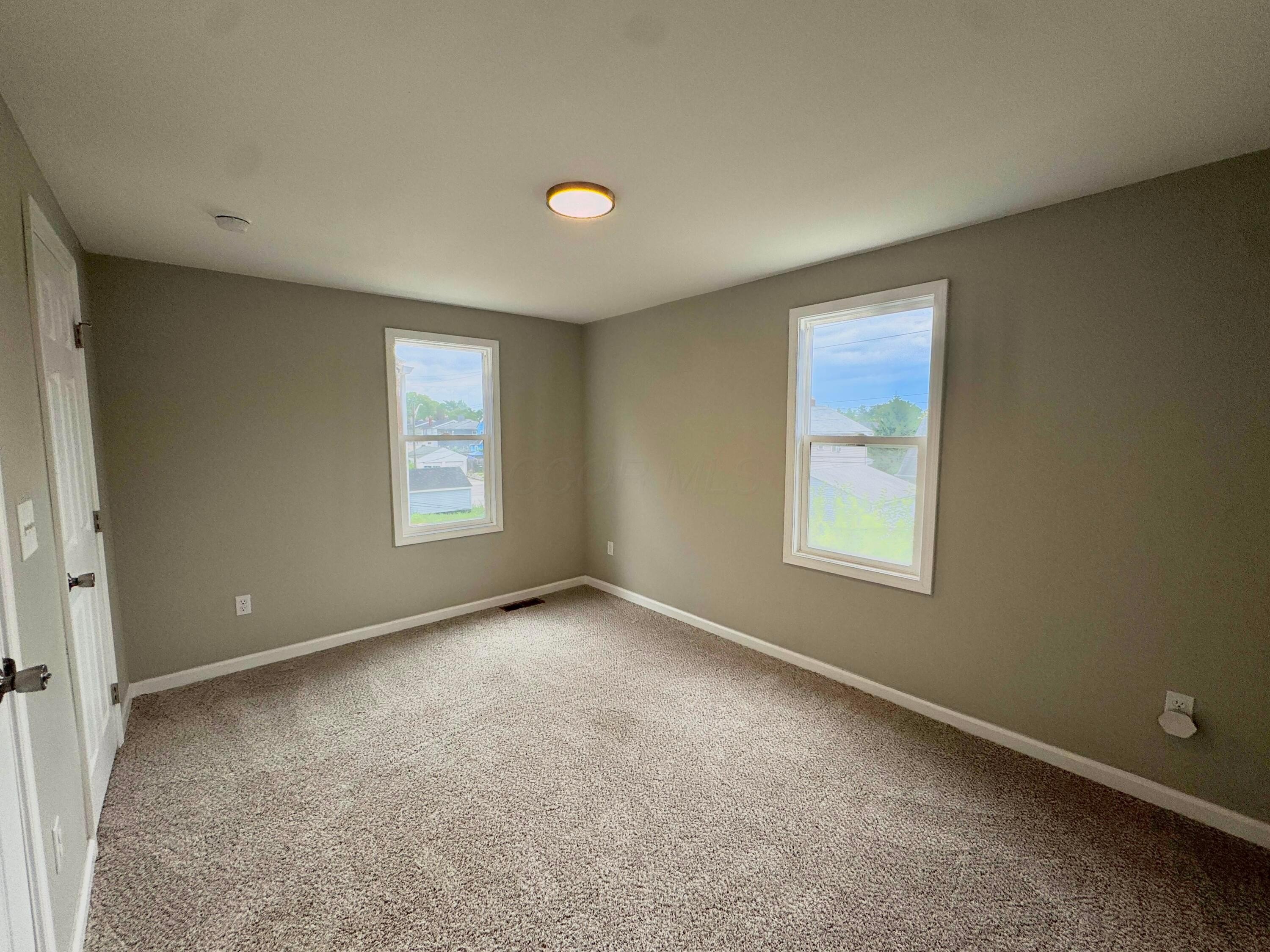 750 S Harris Ave #750 – photo 5
