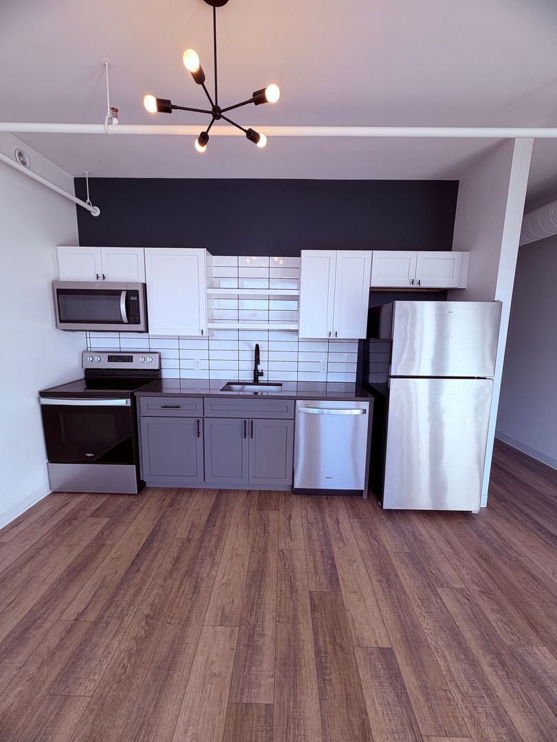 1709 Fifth Ave unit Unit 308 – photo 2