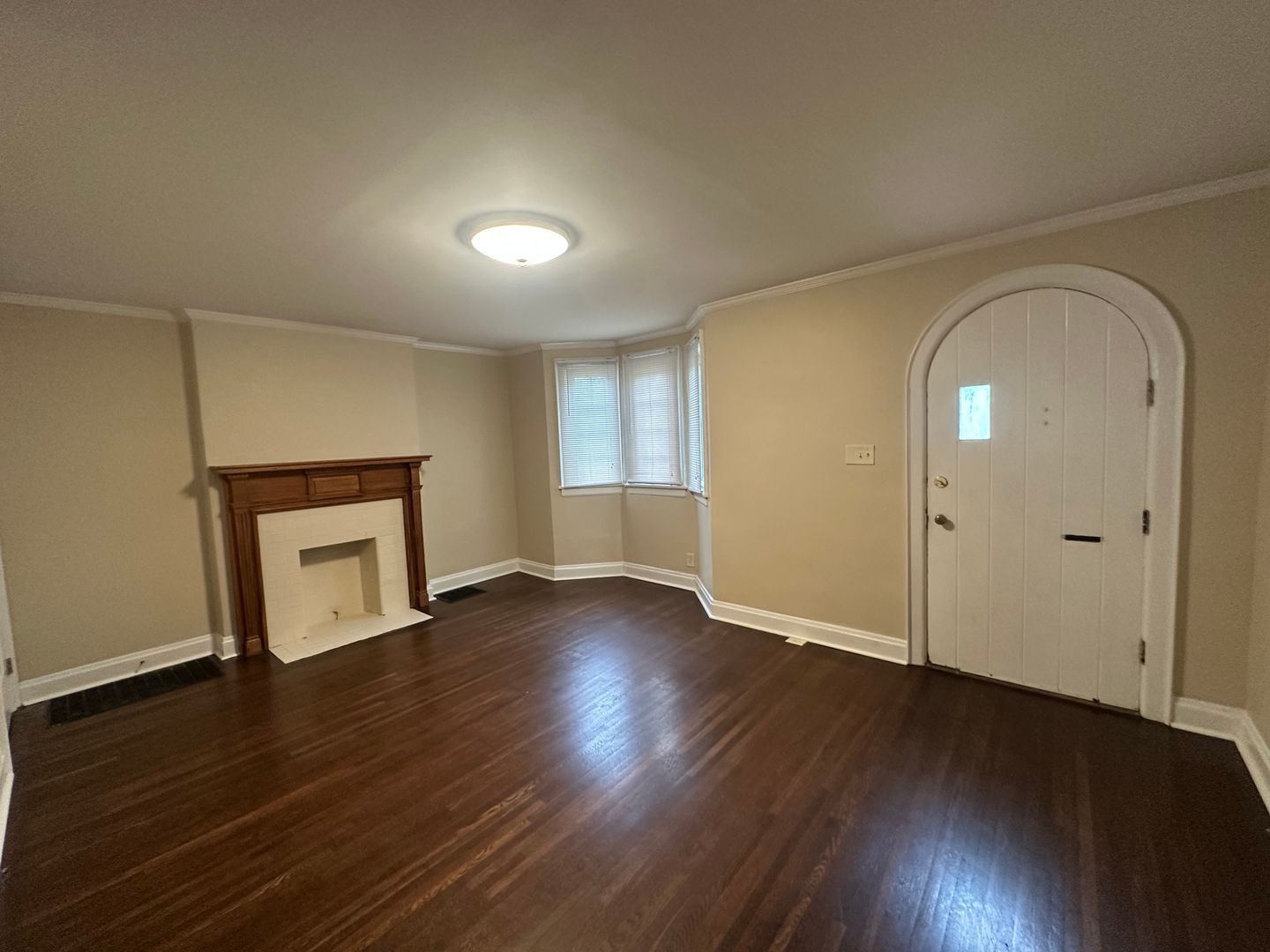 1860 Barrington Rd unit 1860 Barrington Rd – photo 3