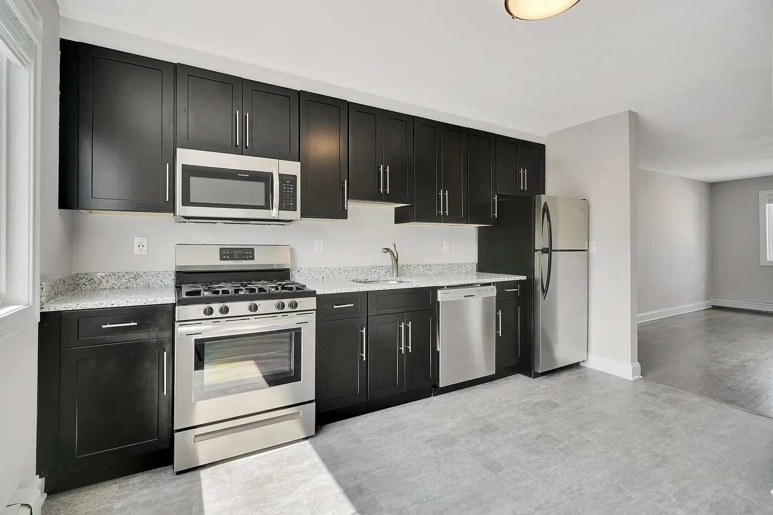 31 Ferris LLC – photo 4