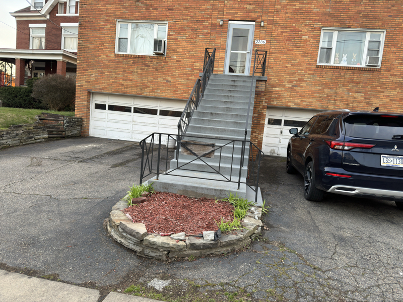 2236 Brownsville Rd – photo 1