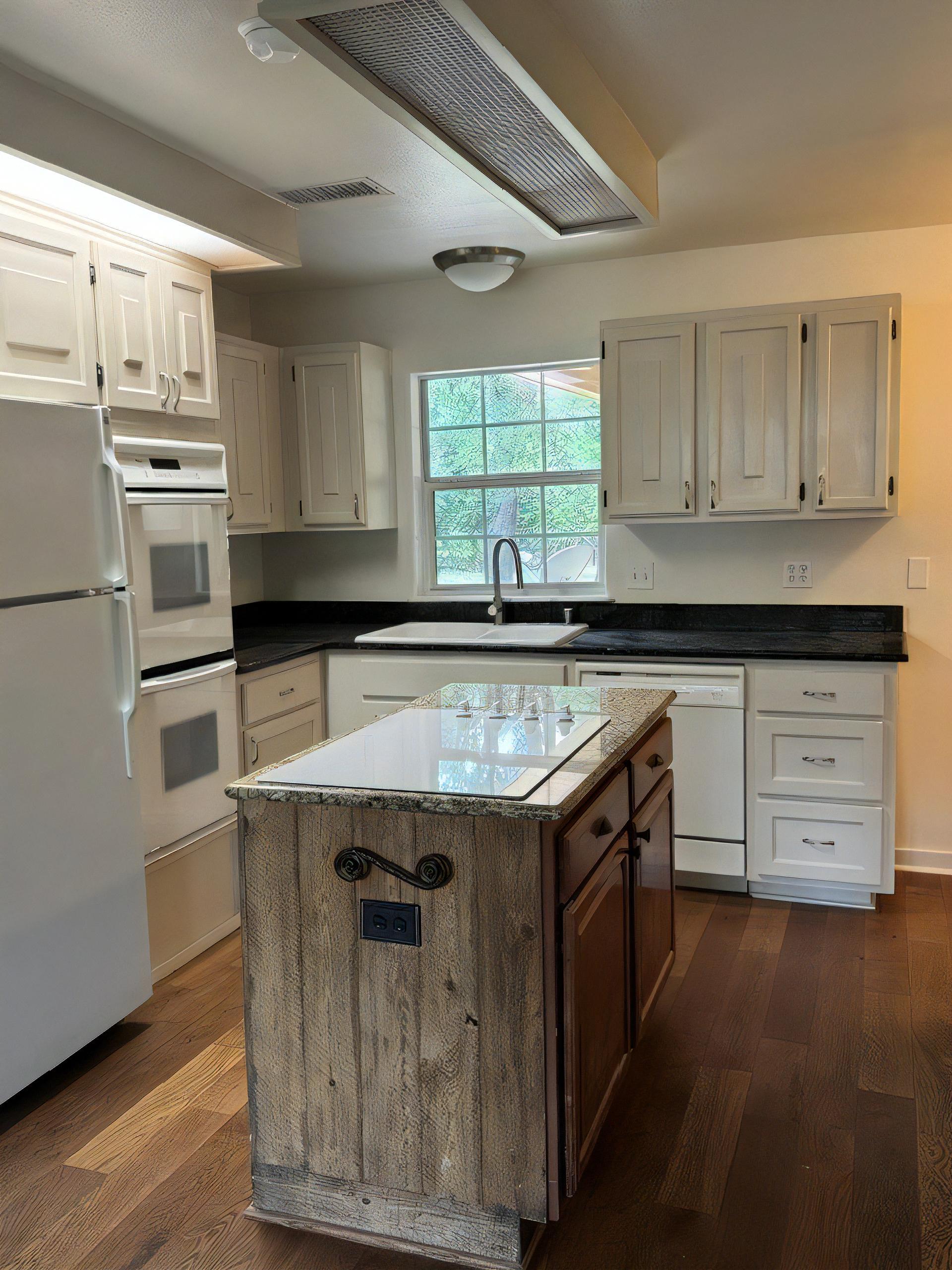 1108 Oak St – photo 2