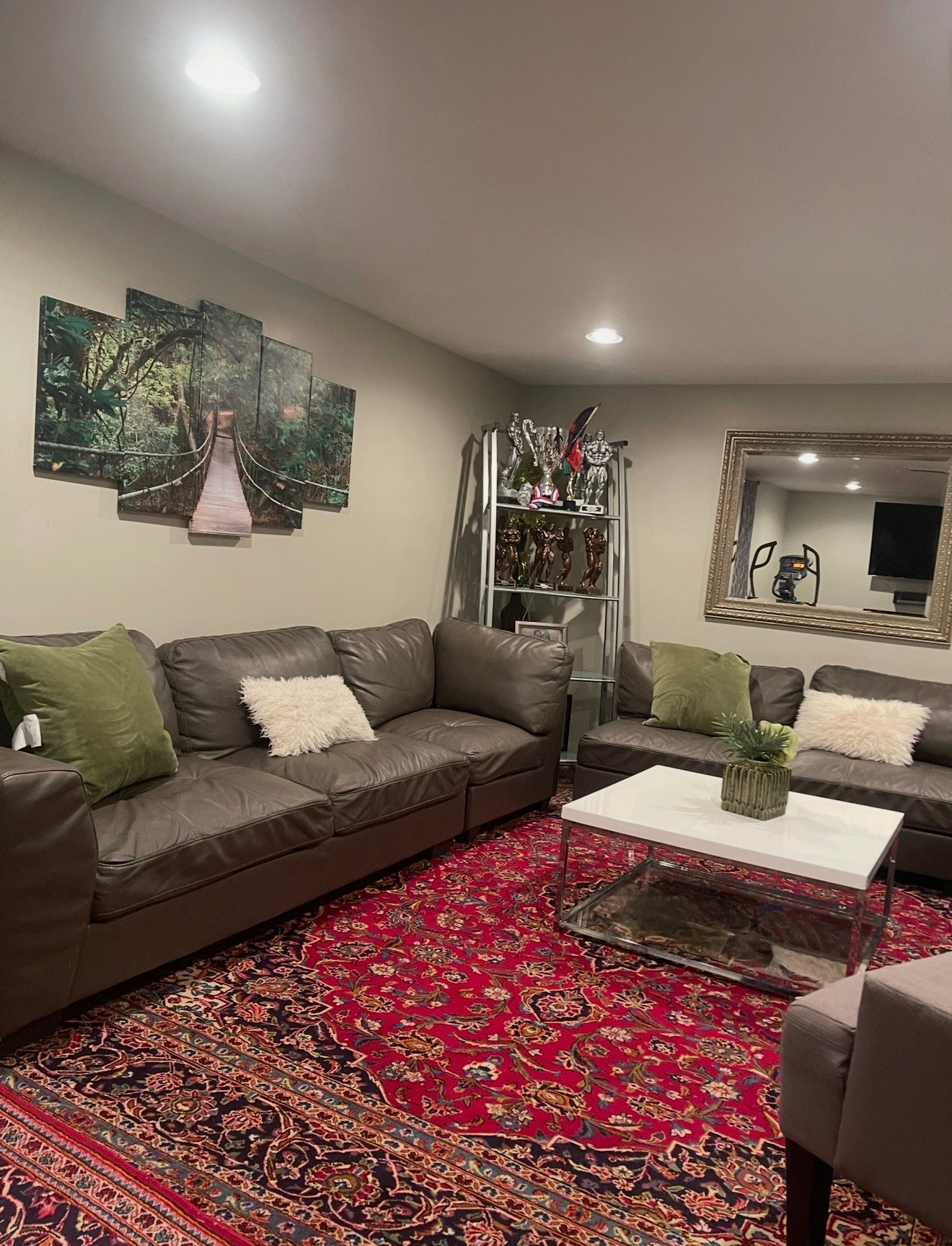 534 Lawler Ave – photo 2
