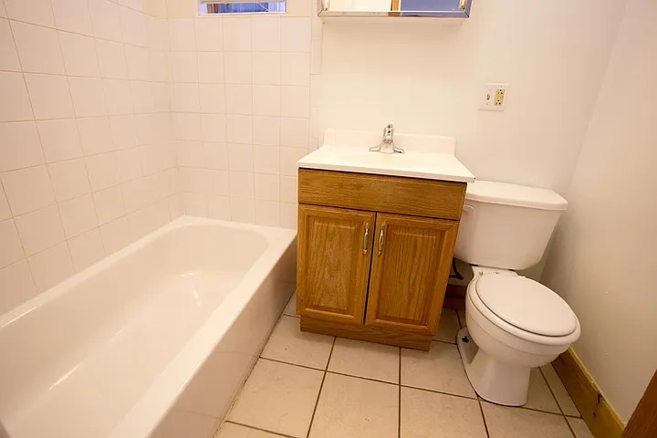 5401-5403 S. Woodlawn Avenue – photo 1