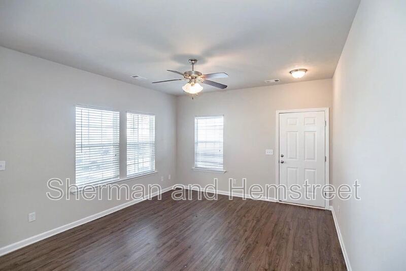 803 Joiner Cir unit 803 – photo 2
