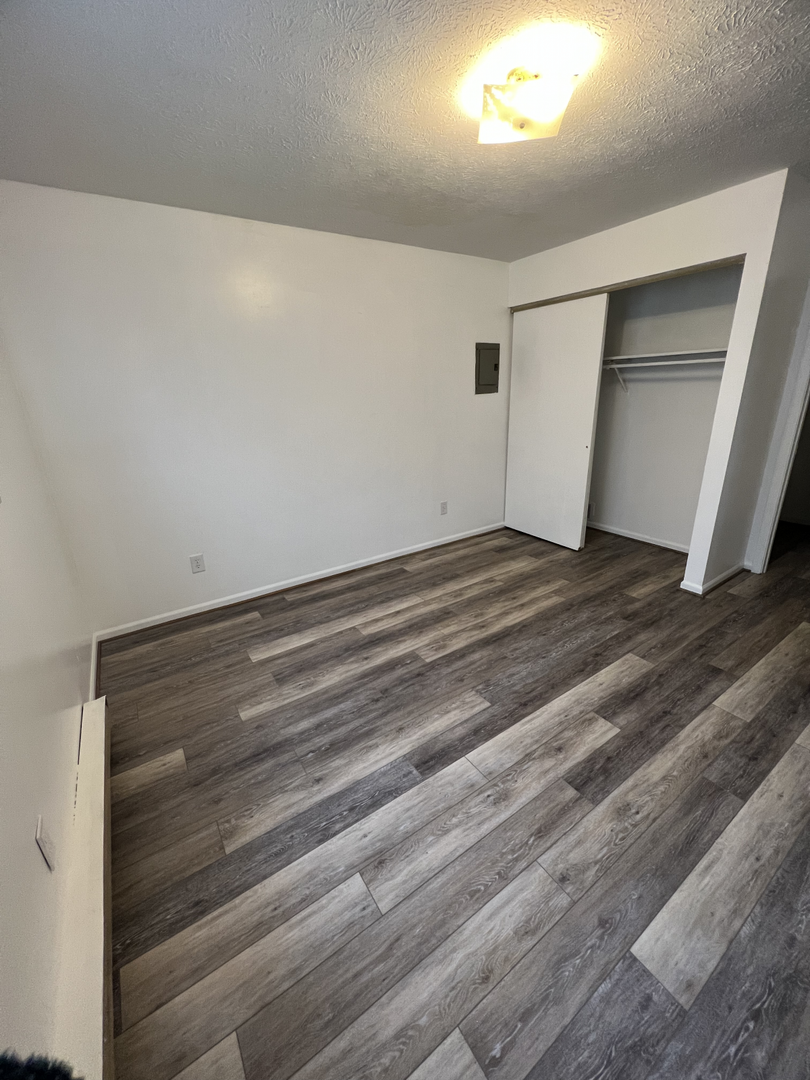 1261 Green Valley Dr unit Apt D – photo 5