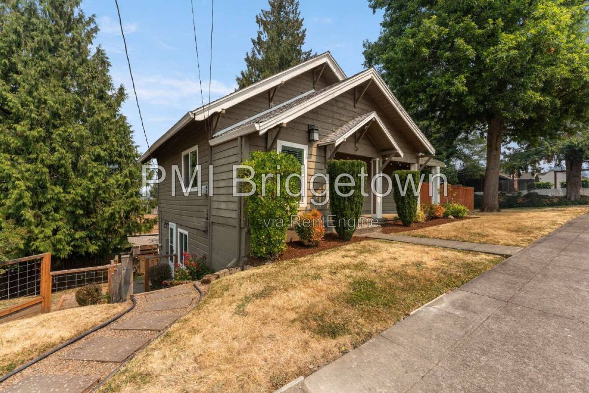 1115 13th St – photo 2