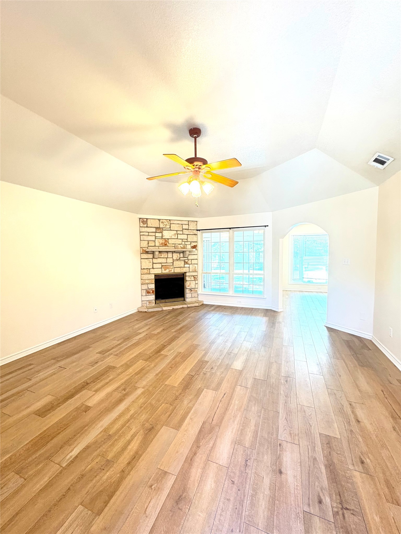 211 Fox Crossing – photo 4