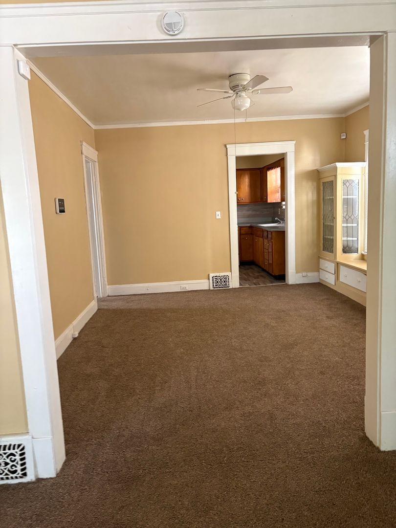 9118 Yale Ave unit 9118 Yale Ave 1st Floor – photo 3