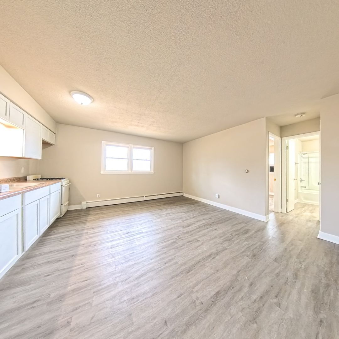 410 S 6th St unit Unit 2 – photo 2
