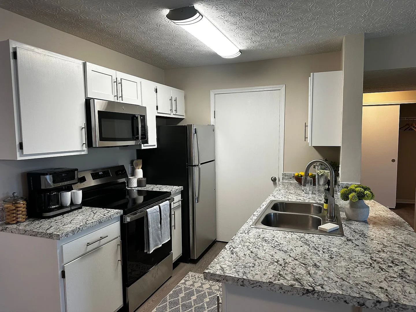 The Links Apartments – photo 1