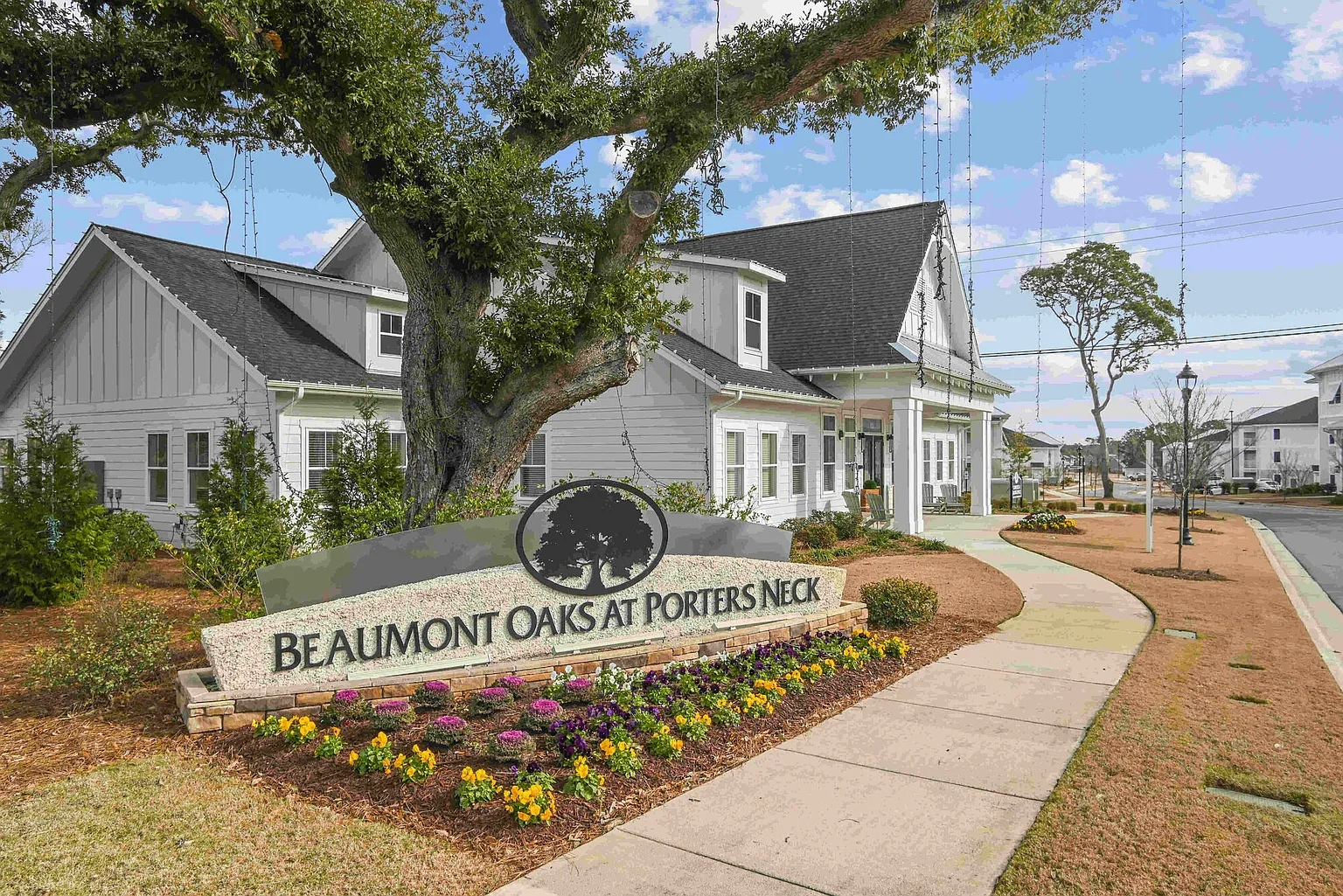 Beaumont Oaks at Porters Neck Apartments & Townhomes – photo 2
