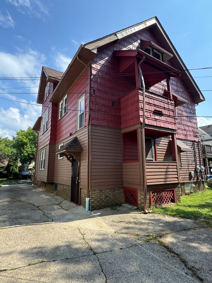 17812 E Park Dr unit Down – photo 3