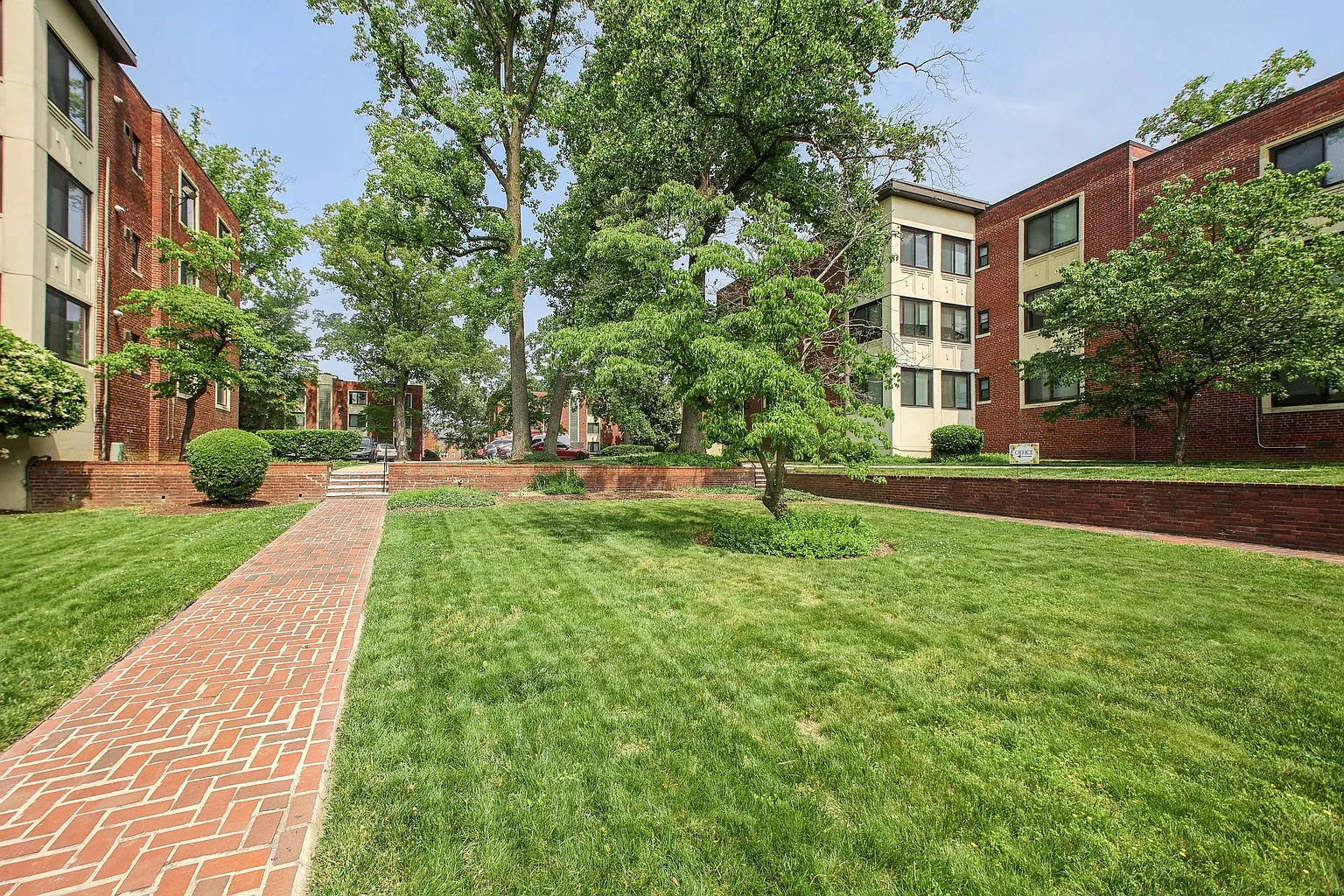 Prince Georges Apartments – photo 2