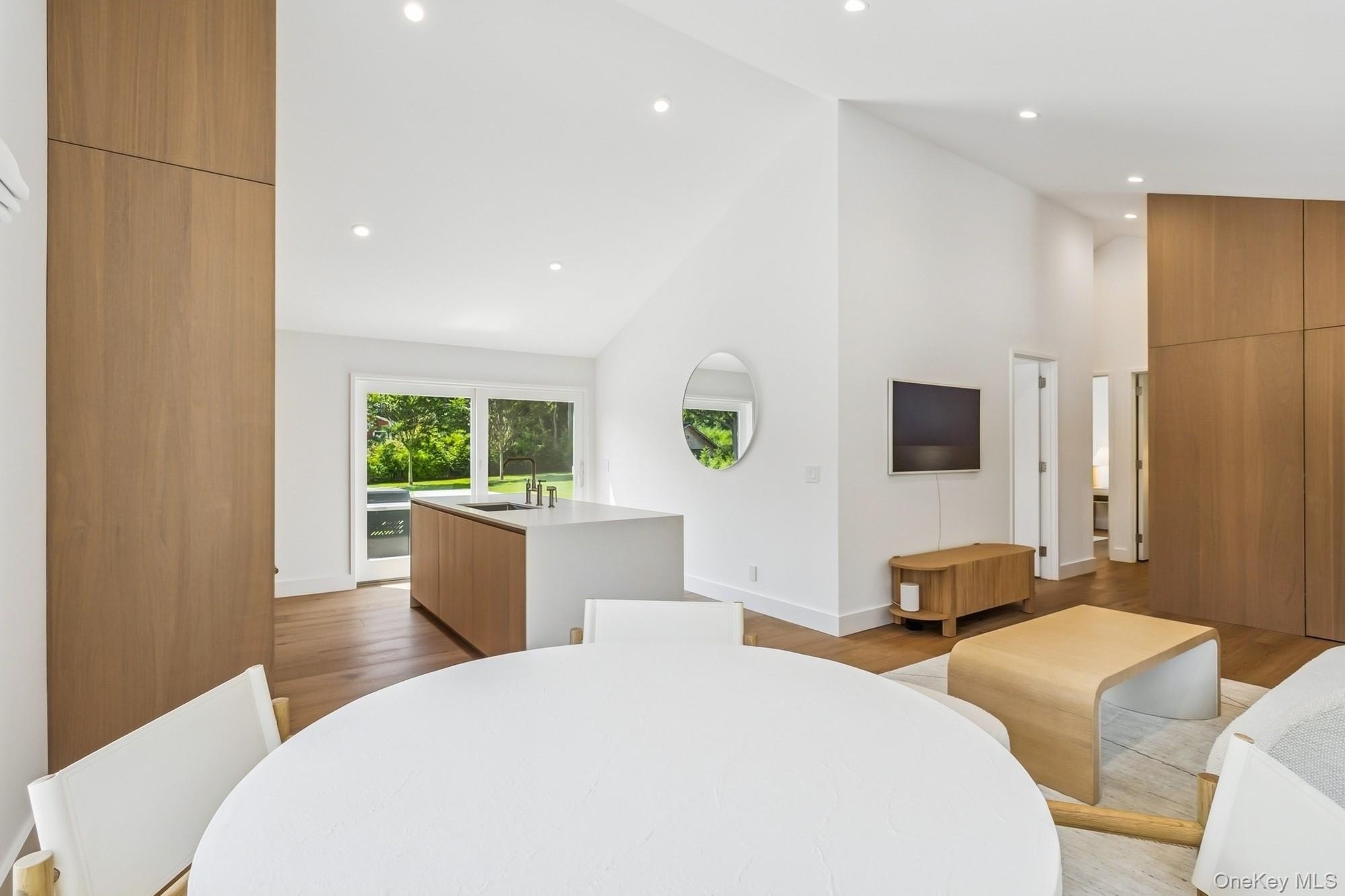 96 Town Ln – photo 2