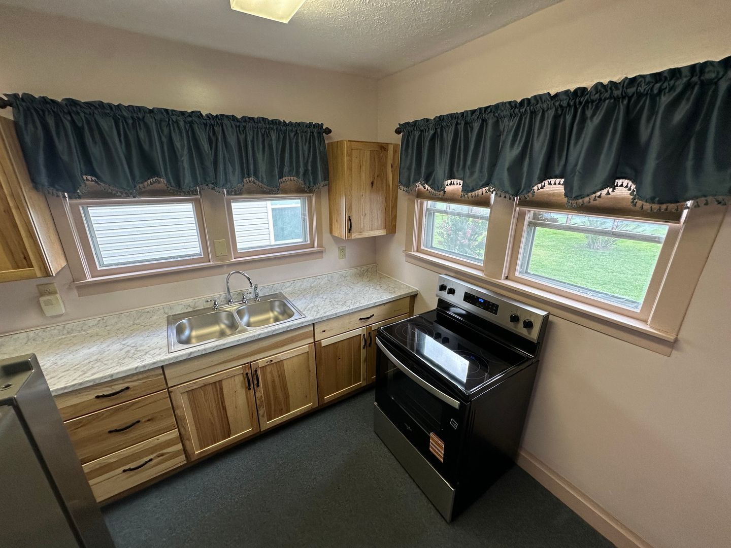 3000 Dudley Ave – photo 1