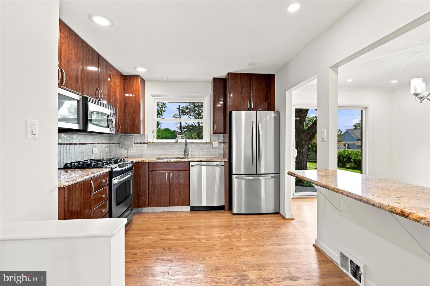 1411 Sandwood Rd – photo 5