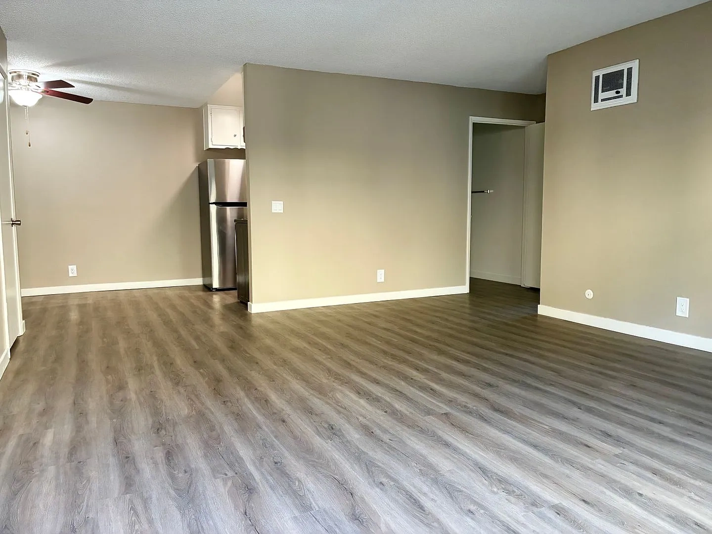 Country Apartments – photo 2